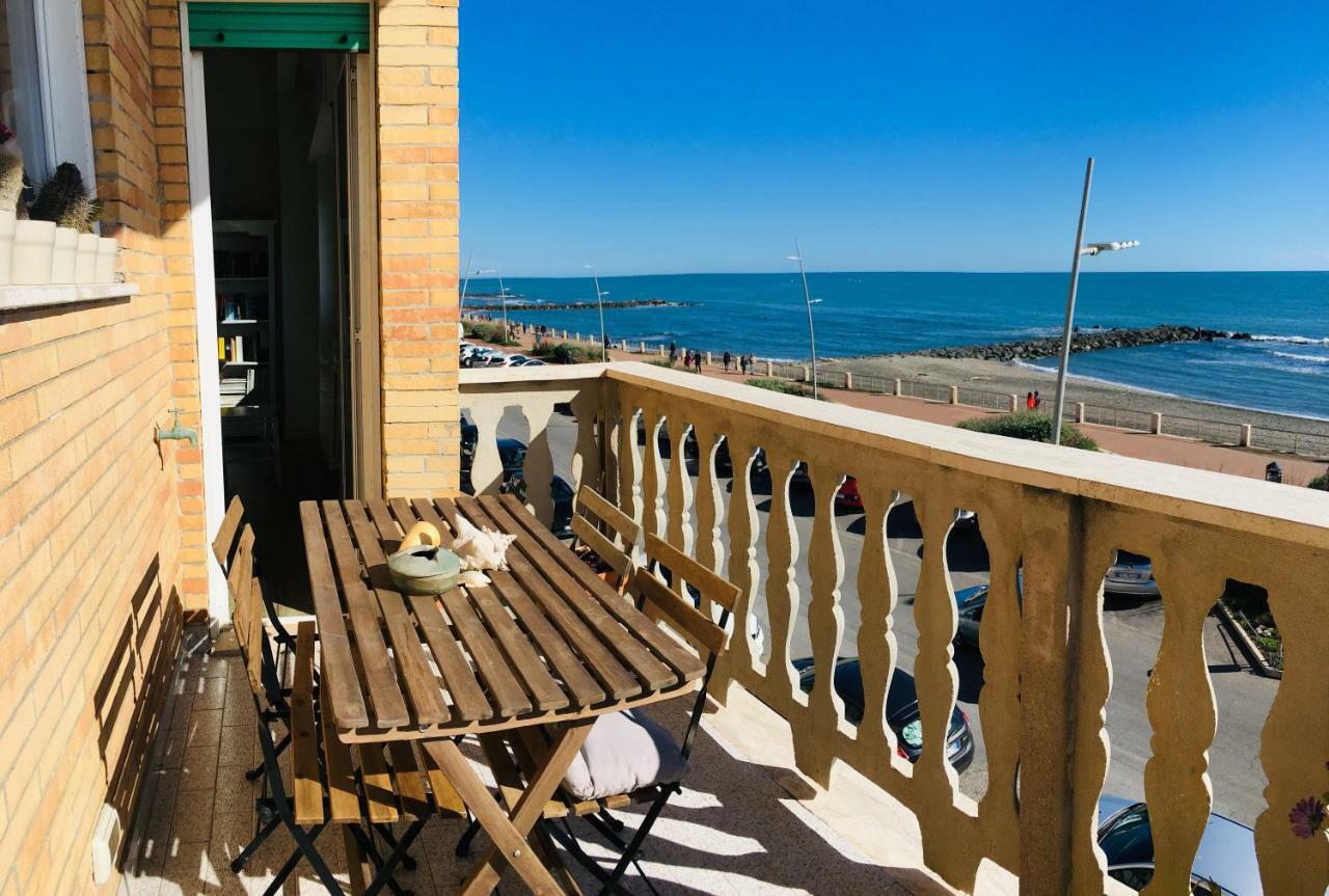 Ferienwohnung Casa Al Mare Lido di Ostia Exterior foto